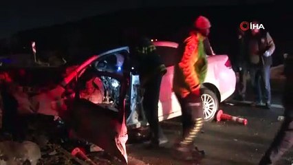 Eskişehir'de feci kaza: 190 kilometre hızla direğe çarpan otomobilin sürücüsü hayatını kaybetti