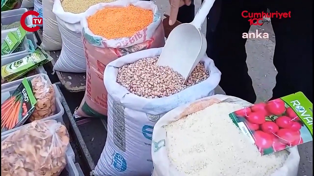 Vatandaşın alım gücü gün geçtikçe daha fazla düşüyor; Gramla ürün alıyorlar