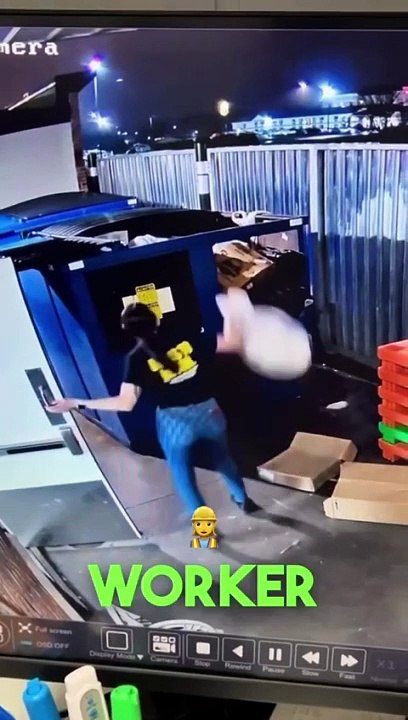 Repeat Offender： Worker Struggles with Tying Up Trash