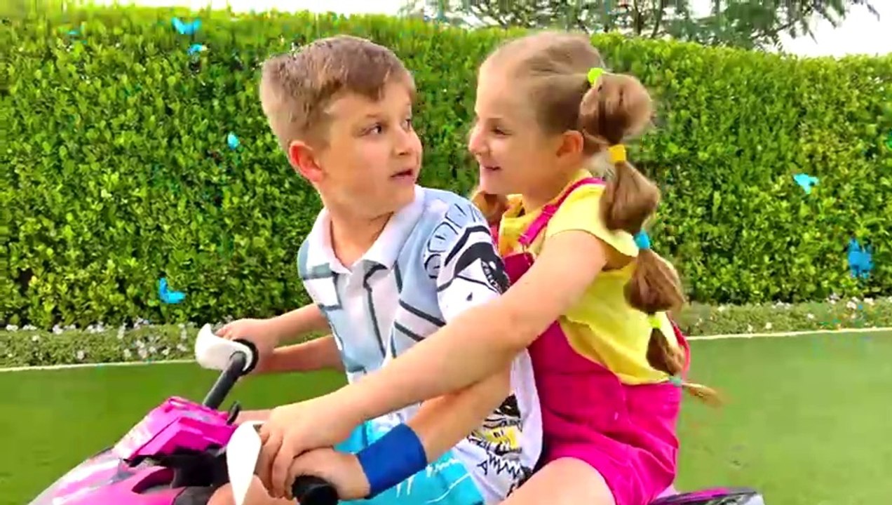 Diana and Roma Inside the Magic Cube Challenge - video Dailymotion