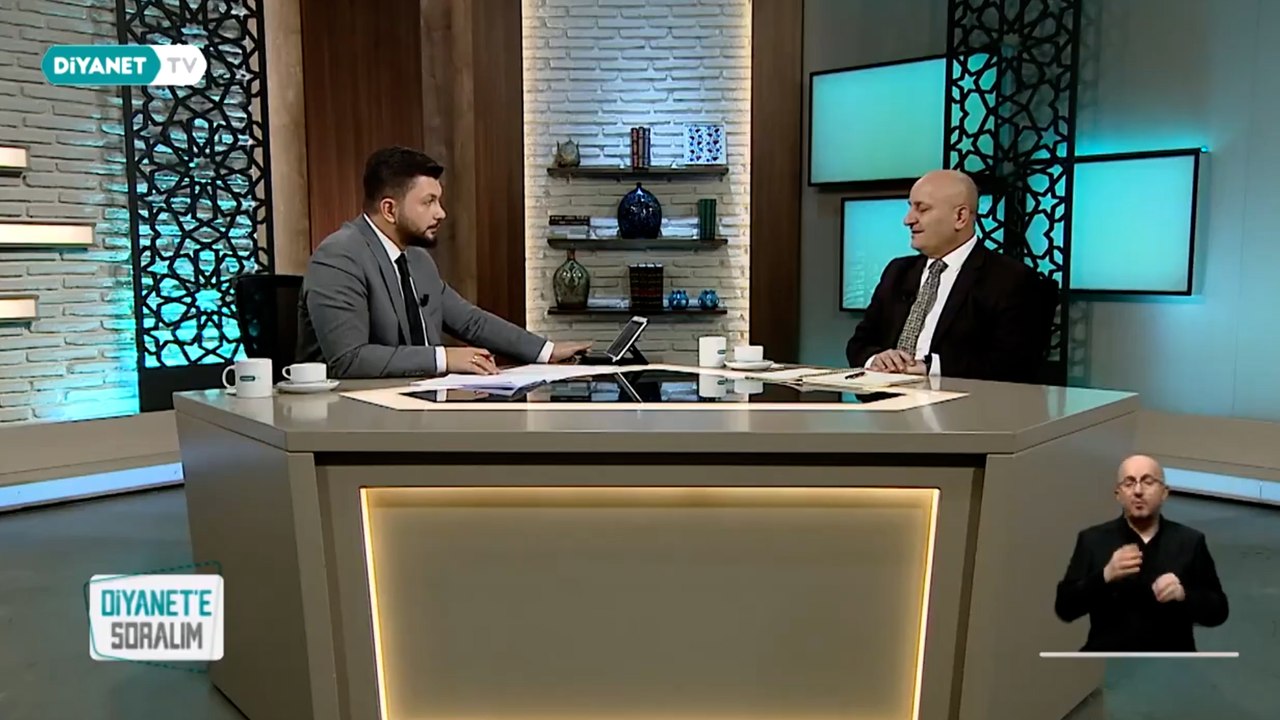 Diyanet'ten "içki" açıklaması: Taşıyan da servis eden de...