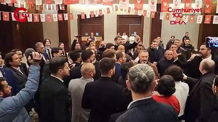Zafer Partililer birbirine girdi: Ümit Özdağ'ı çileden çıkaran kavga!