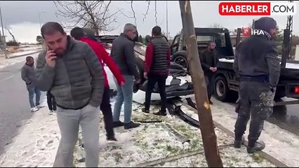 Dolu nedeniyle kaza: Araç devrildi, sürücü yaralandı