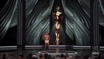 John Cena aparece sin ropa en pleno directo de los Premios Oscar 2024