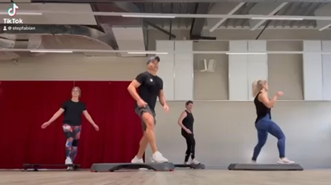 Step step step Step Fabian Kühn