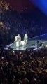 Gaffe di Madonna in concerto: sgrida un fan perché non si alza in piedi ma lui è sulla sedia a rotelle
