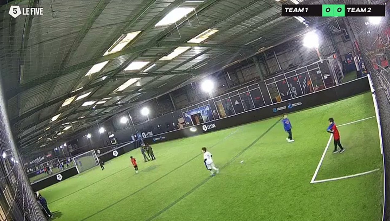 Anouar 10/03 à 13:10 - Football Cruyff (LeFive Bezons)