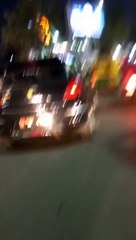 video: पुलिस सायरन बजाना पड़ा महंगा, वीडियो वायरल होने पर पुलिस ने किया गिरफ्तार