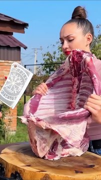 Butchering a Whole Lamb and Cooking(720p)