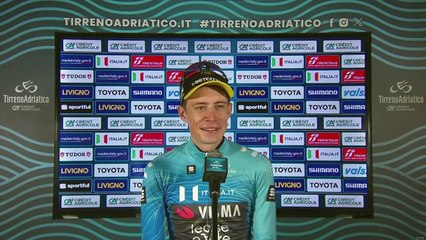 Tirreno-Adriatico 2024 : Jonas Vingegaard célèbre un trophée emblématique 🏆