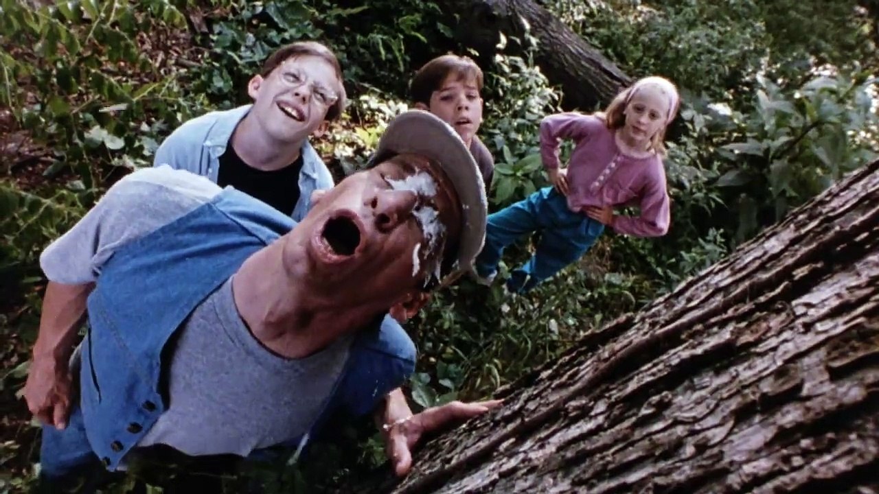 Ernest à la chasse aux monstres Bande-annonce (EN)