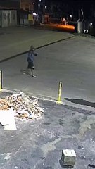 Otra toma del ataque de un sicario con un playero en Rosario