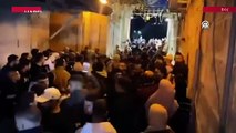 İsrail polisi, yüzlerce Filistinlinin Mescid-i Aksa'ya girişini engelledi