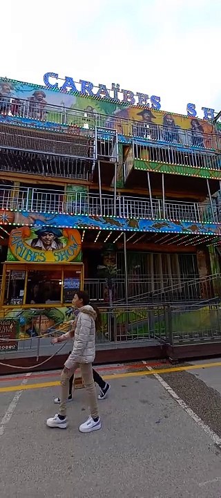 Fête Foraine   Foire des Rameaux de Grenoble 2023  #france #2023 #grenoble #foire #ambiance  (10)