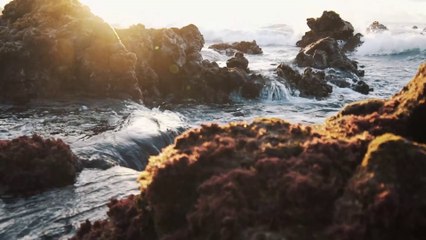 Sound of splashing water
