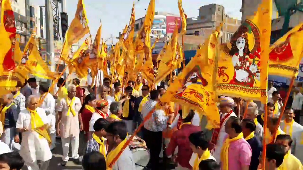 Khatu Shyam: बाबा श्याम के रंग में रंगा शहर, लह...