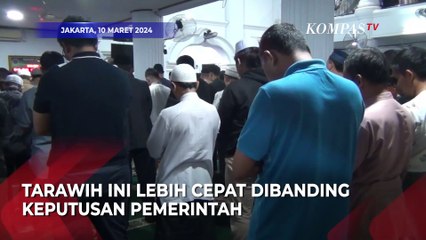 Suasana Jamaah Muhammadiyah Tarawih Hari Pertama di Jakarta