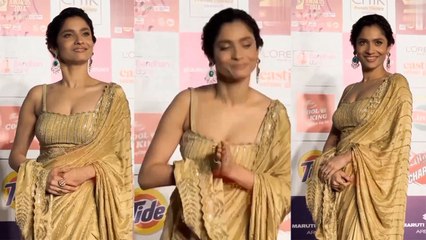 Ankita Lokhande Stuns in Golden Saree at Zee Cine Awards 2024, Netizens React 🚨