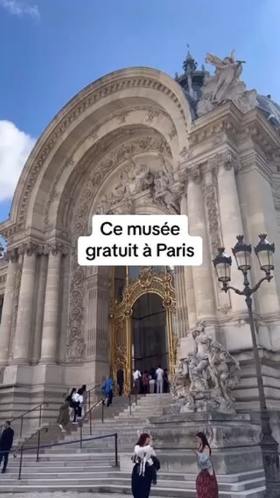 ️Découvrez la splendeur du Petit Palais à Paris ! Un monument incroyable à ne pas manquer, et le meilleur ? L’entrée est gratuite !  Plongez dans l’histoire et l’art au cœur de la Ville Lumière. ✨ @maëlle