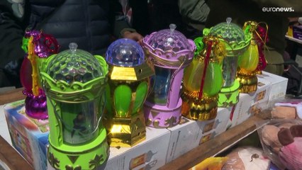 شاهد: "الفرحة انطفأت في عيوننا".. هكذا استقبل النازحون الفلسطينيون في رفح شهر رمضان