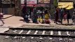 Railway: रेलवे ने स्टेशन का गेट किया बंद, फिर भी यात्री ऐसे कर रहे पार