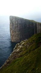 La grandeur des paysages des Iles Féroés [@alex.kassner]