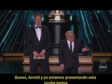 Arnold Schwarzenegger, Danny DeVito y el cruce con Batman en la entrega de los Oscar