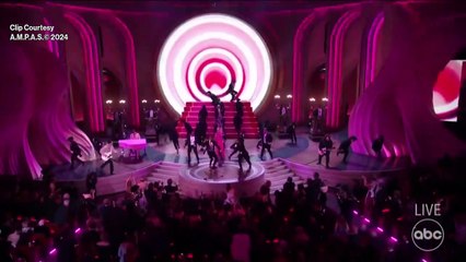 Ryan Gosling interpretó I'm just Ken en los Oscar y fue acompañado por Slash