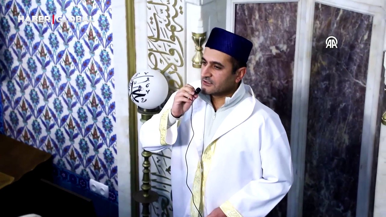 Azerbaycan'da ilk teravih namazı kılındı