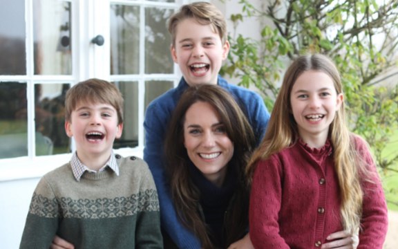 Trafiquée, la photo de Kate Middleton après son opération fait polémique