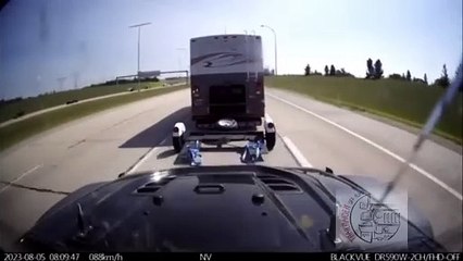 Camping-car perd sa voiture