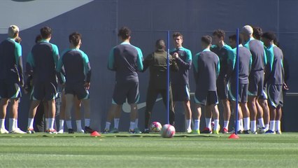 Xavi leads Barcelona training ahead of Napoli last 16 UCL second leg