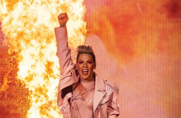 Pink sends condolences to family of tragic fan
