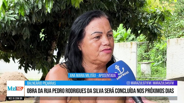 Moradores comemoram a pavimentação da Rua Pedro Rodrigues da Silva, em Balneário Piçarras