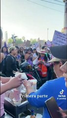 Hombre Se Enfrenta A Feministas (El Video Del Reinote)