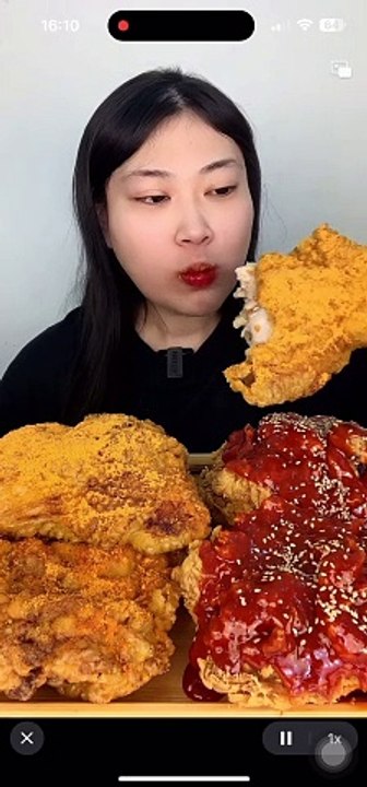 ASMR EATING