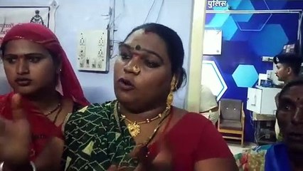 जागीरी को लेकर किन्नर उतरे सड़क पर, दिया धरना देखे video