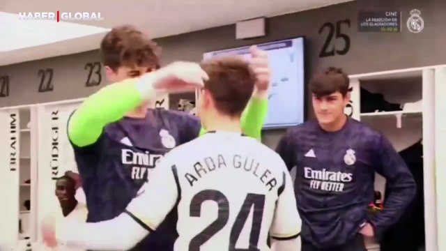 'Arda Güler abi' soyunma odasında böyle karşılandı