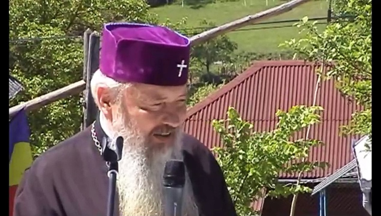 OARȚA DE SUS-MM (2013) - Muzeul Satului - Sfinirea troiței -3