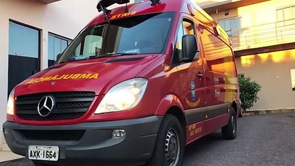 Idosa quebra o braço após cair ao ajudar em manutenção de caminhão no Universitário