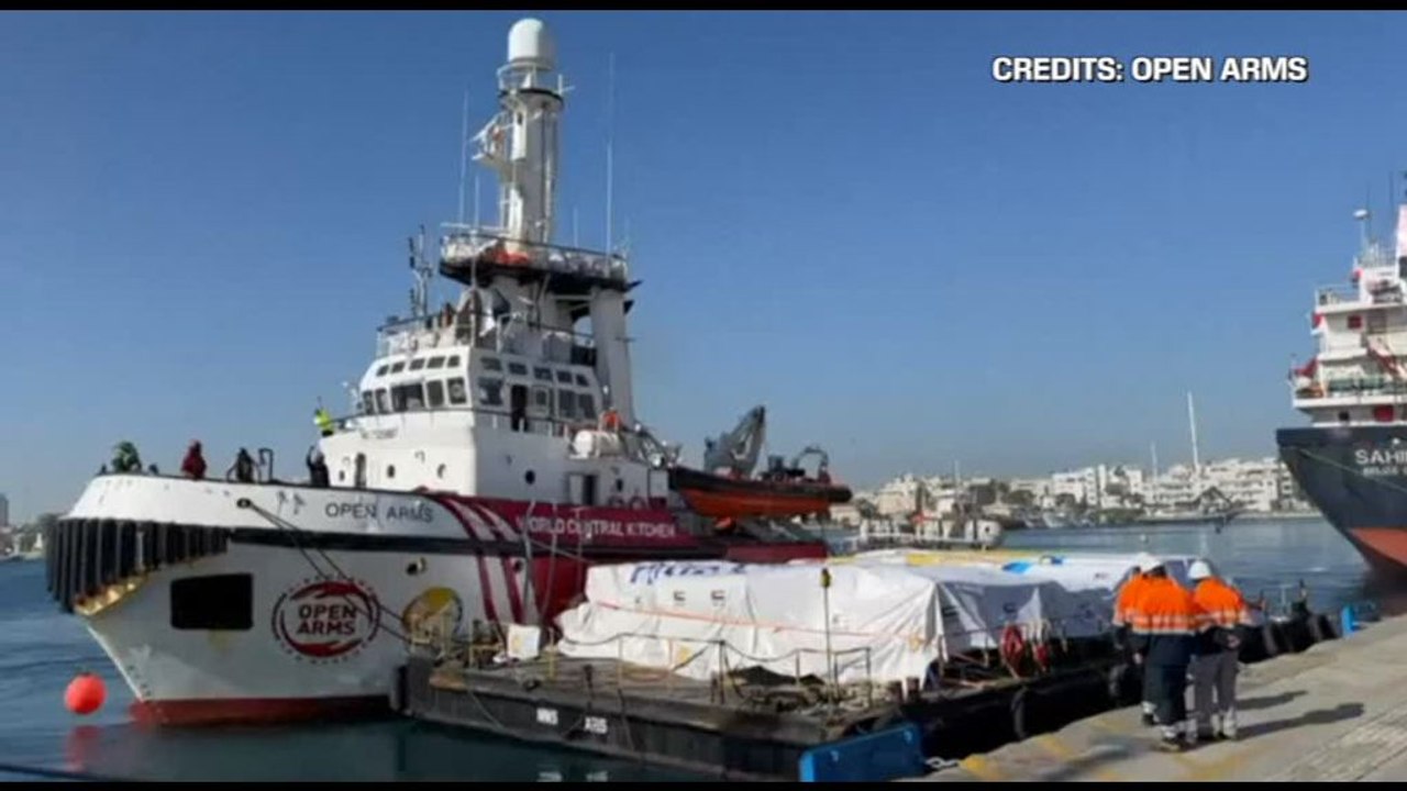 Salpata da Cipro la nave Open Arms con 200 tonnellate di cibo per Gaza