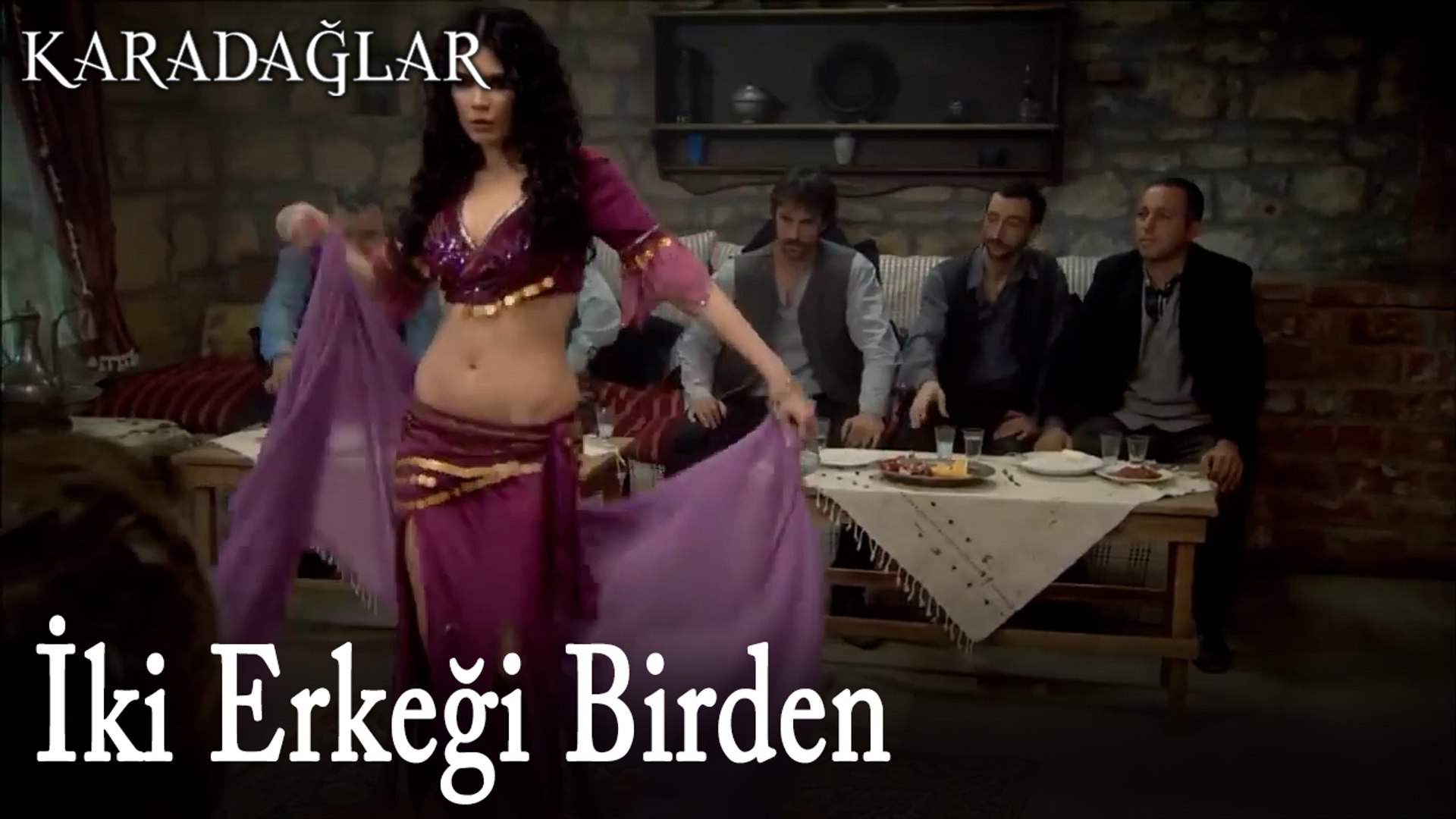 Qizning chuqur tomoqlari onlayn