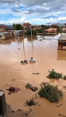 niños inundacion