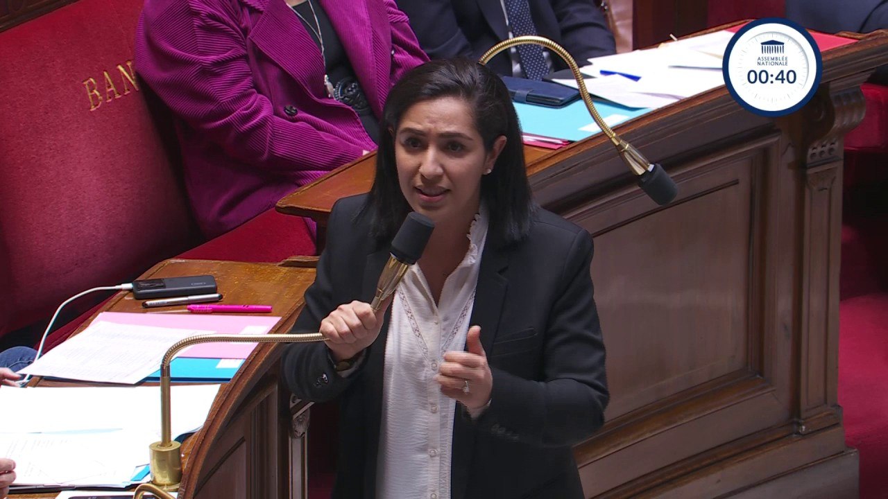 "S'il y a un sujet sur lequel nous avons besoin de concorde c'est bien la protection de l'enfance" affirme Sarah El Haïry, ministre déléguée chargée de l'Enfance, de la Jeunesse et des Familles
