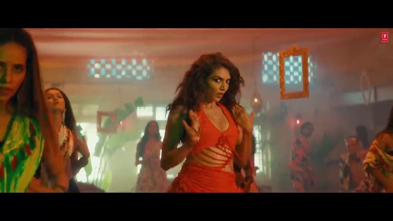 Latest Trending Hindi Song "SAIYAAN DHEERE DHEERE"_ TONY KAKKAR, NEHA KAKKAR, TONY JR. _ SHRUTI S _ ADIL SHAIKH _ BHUSHAN KUMAR