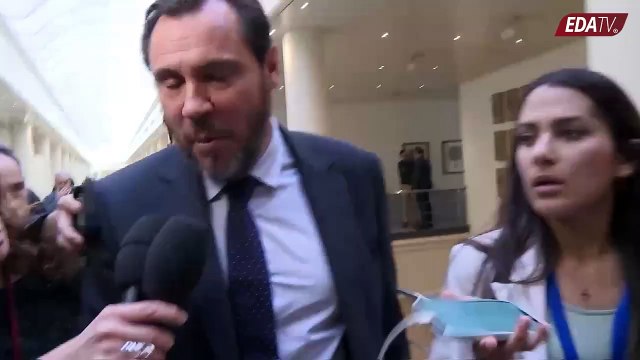 Así huye Óscar Puente cuando se le pregunta por la relación entre Ábalos y su buen amigo Sergio Zaitegui