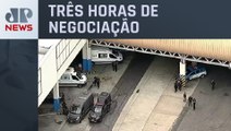 Sequestrador se entrega e reféns são liberados no RJ