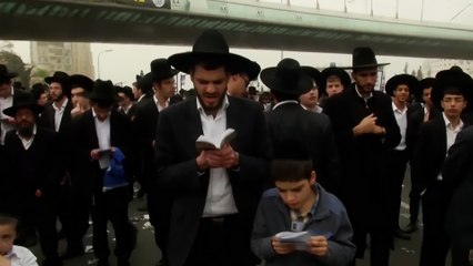 "طوفان الأقصى" تهدد يهود الحريديم بخسارة ميزاتهم الدينية