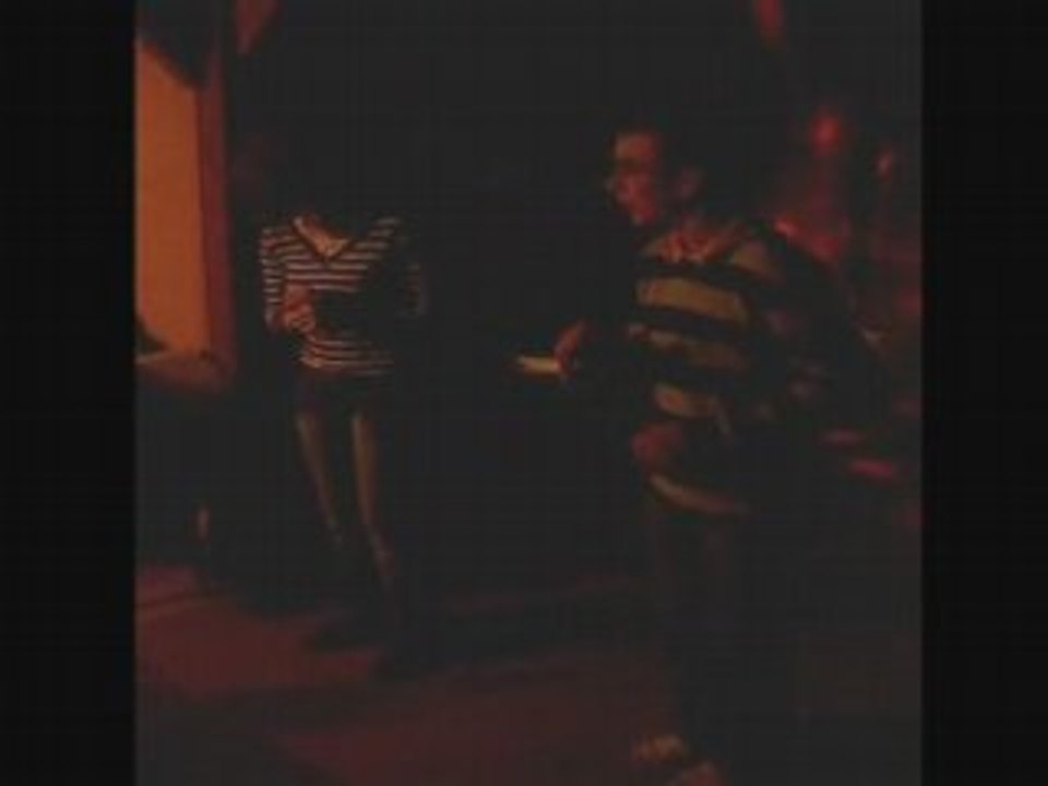 Les yeux à la fenêtre, cours de dans par Florian