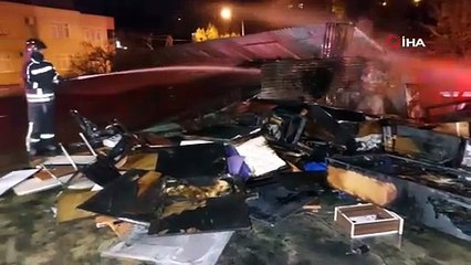 Samsun'da ikinci el eşya deposunda yangın